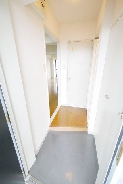 玄関　玄関写真