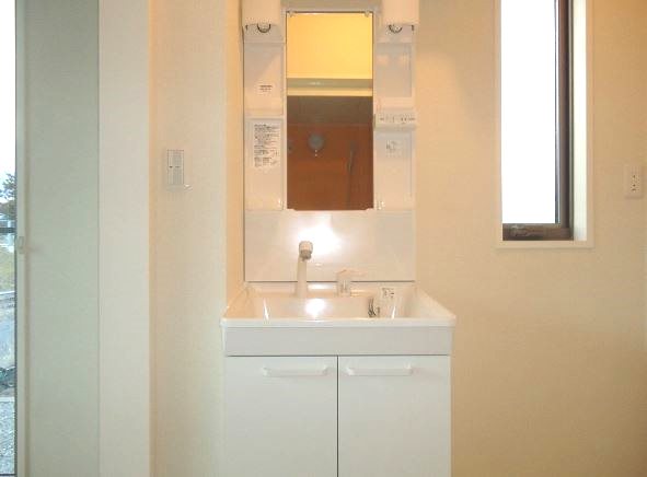 洗面設備　101号室の写真です。