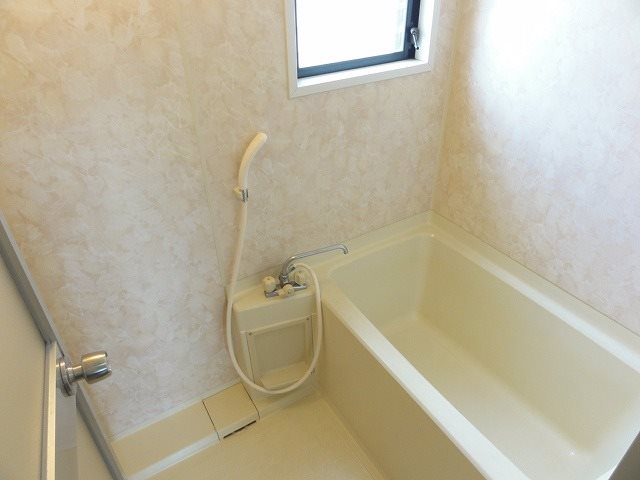 バス・シャワールーム　類似写真掲載。