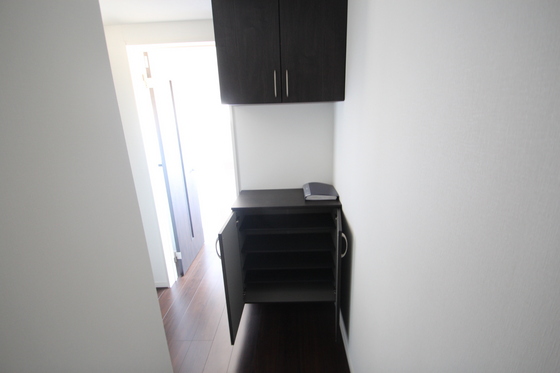 玄関　※別号室の写真です