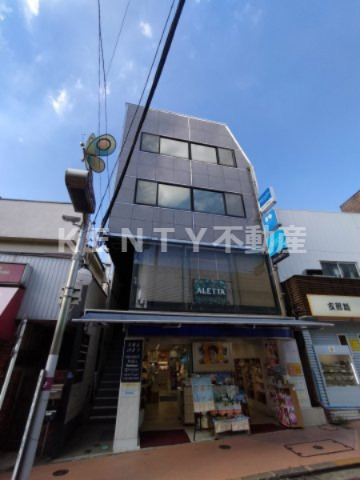 建物外観　外観は落ち着いています