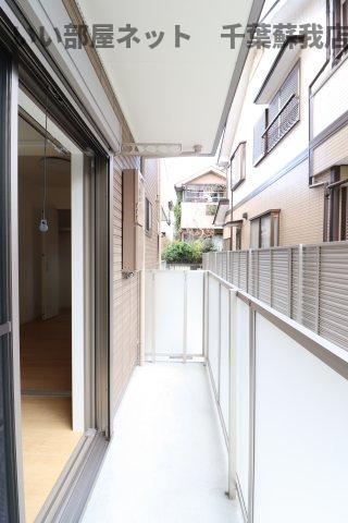 バルコニー　開放的で明るい空間を演出してくれるバルコニーです