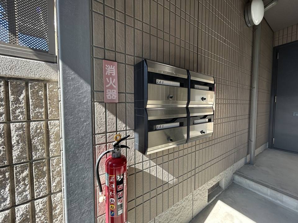 エントランス　ポスト