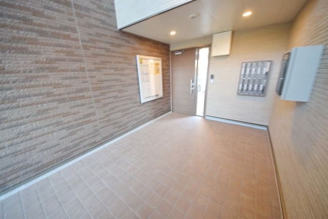 エントランス　入口内部