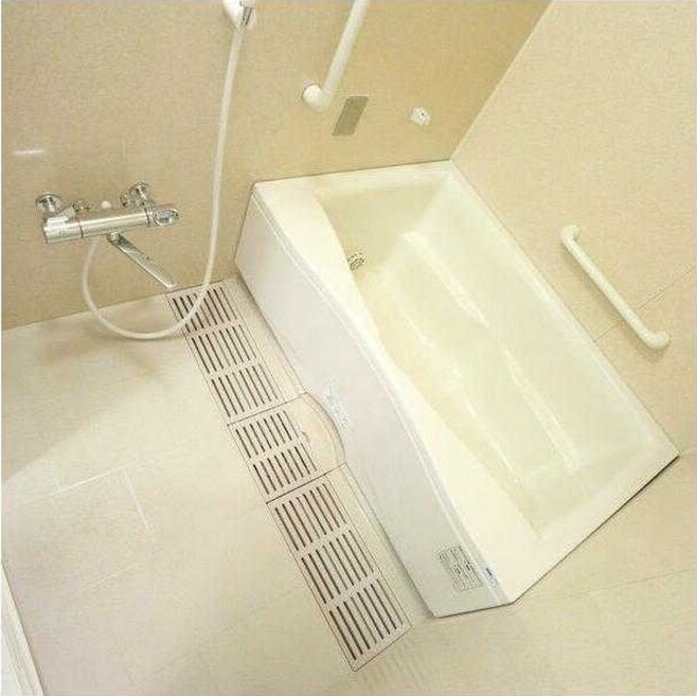 バス・シャワールーム　別室参照（カラータイプが異なる場合があります）