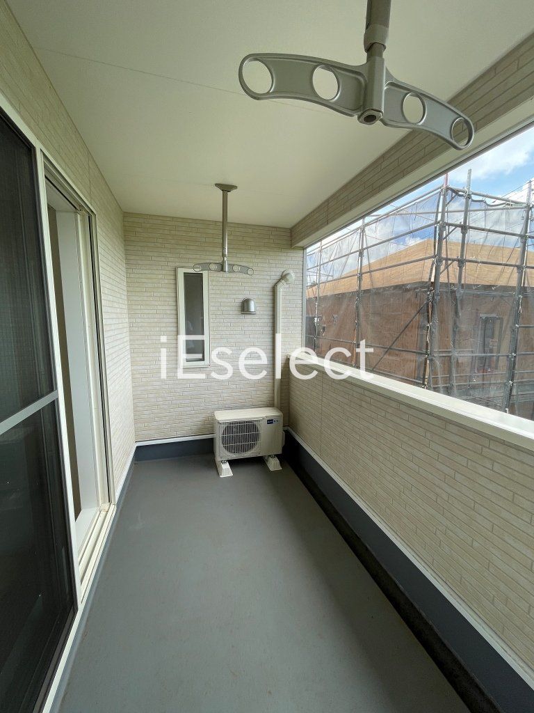 バルコニー　広々バルコニー付