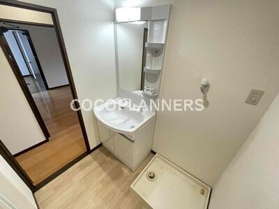 洗面設備　他のお部屋のお写真です。