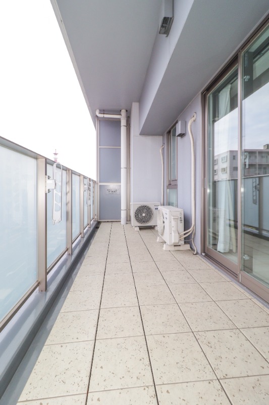 バルコニー　図面と現状に相違がある場合には現状を優先