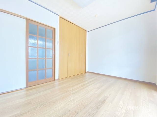 居室・リビング　収納のある居室☆