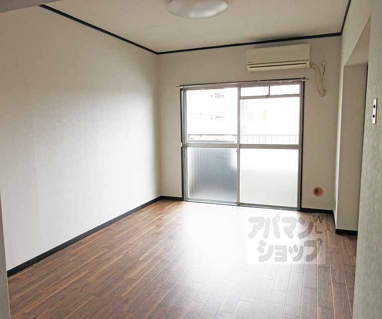 居室・リビング　とっても広いお部屋です・