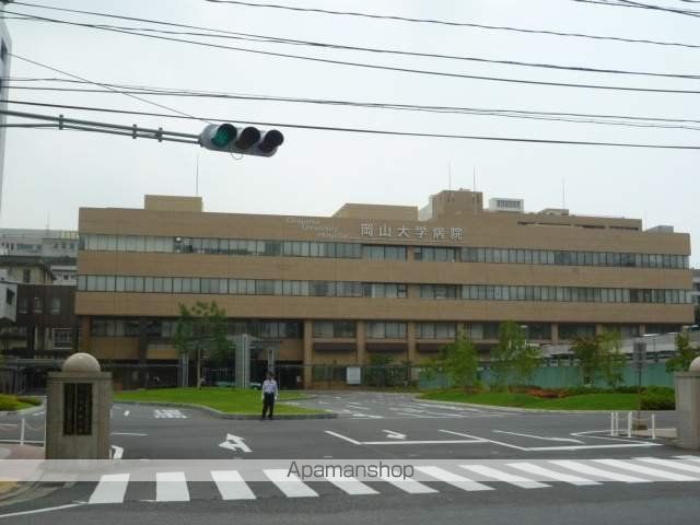 病院　岡山大学病院（病院）まで902m