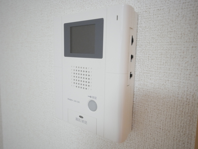セキュリティ　★モニター付インターホンで顔が見えるので安心ですね★
