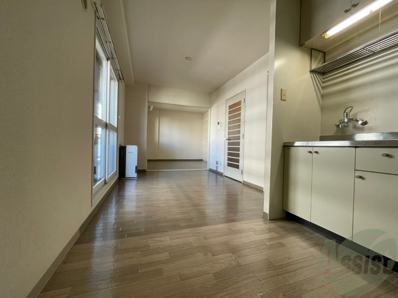 居室・リビング　広くてキレイなお部屋が広がっていて、充実した生活が送れそう。