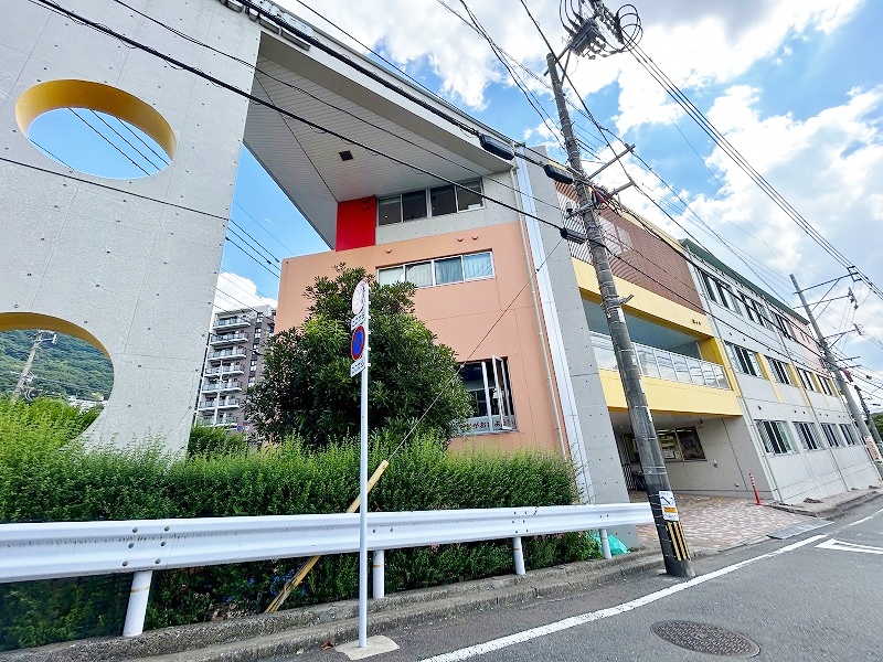 幼稚園・保育園　☆霧ケ丘幼稚園（幼稚園・保育園）まで460m