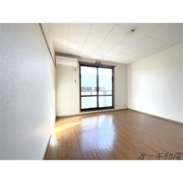 建物外観　洋室