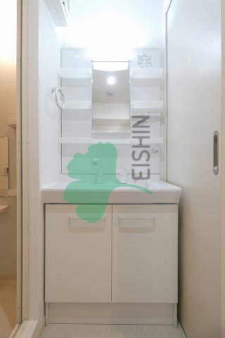 洗面設備　シンプルで使いやすい洗面台です！