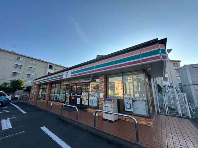 コンビニ　セブンイレブン  川崎中野島４丁目店（コンビニ）まで219m