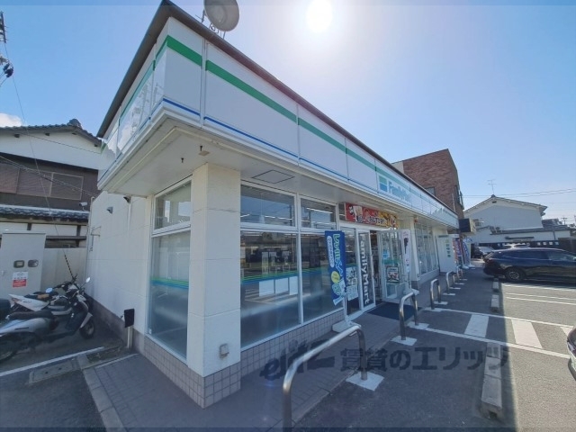 コンビニ　ファミリーマート橿原小綱町店（コンビニ）まで800m