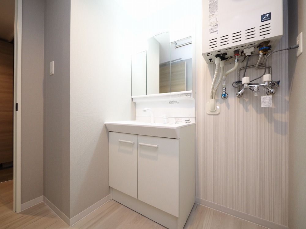 洗面設備　☆シャワードレッサー完備☆
