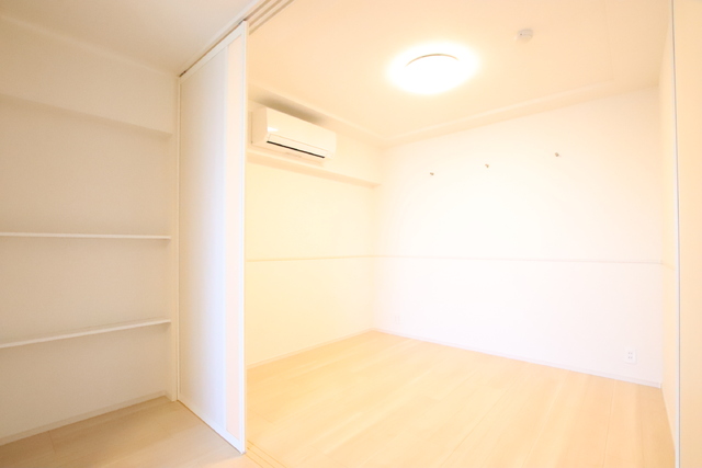 その他部屋・スペース　仕切りが変更可能な洋室