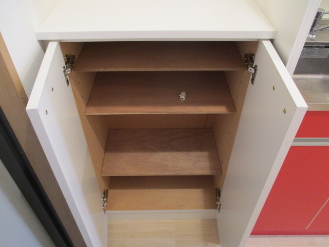 収納　たっぷり入るシューズボックスです