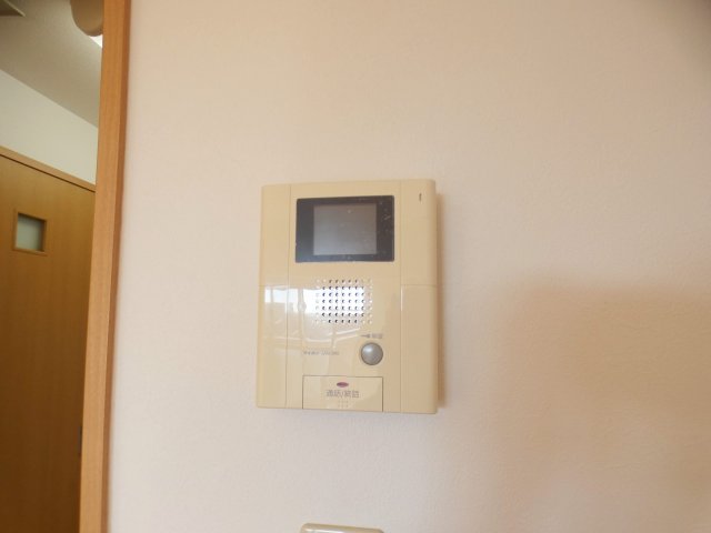 セキュリティ　同型タイプのお部屋（３０２号室）の写真となっております。