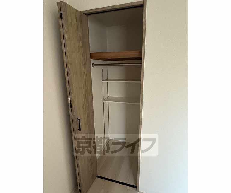 収納　丈の長いお洋服もすっきりと片付けられます！