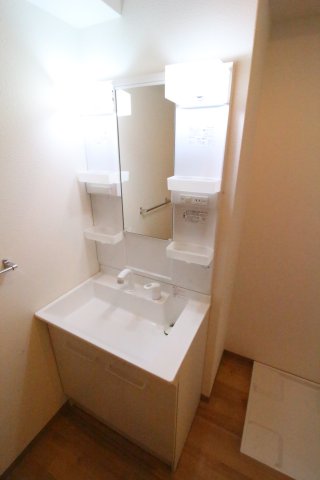 洗面設備　※別部屋写真