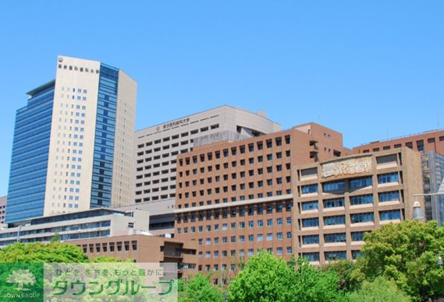 病院　東京医科歯科大学医学部附属病院（病院）まで990m