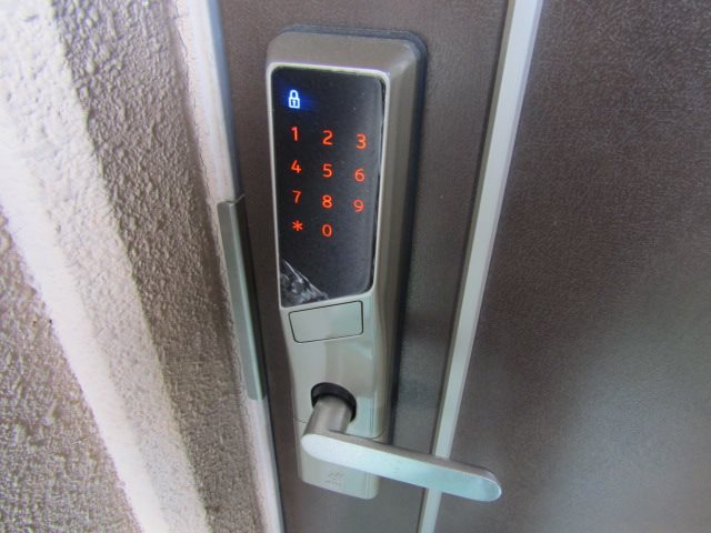 その他設備　玄関はデジタルキーなので鍵の持ち歩き不要♪
