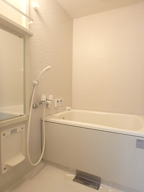 バス・シャワールーム　図面と現状に相違がある場合には現状を優先