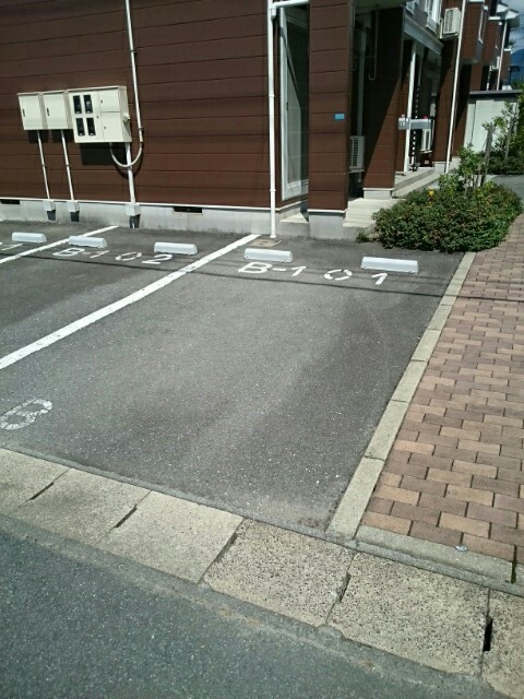 駐車場　駐車場