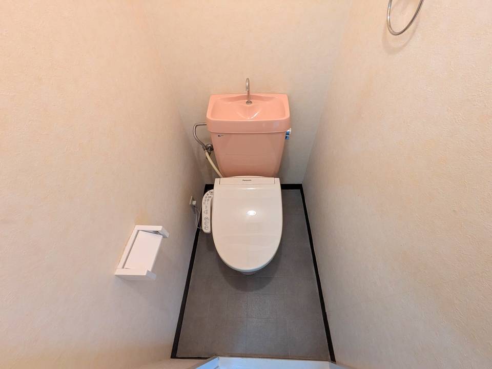 トイレ　トイレ