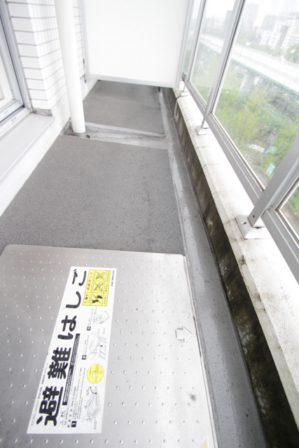 バルコニー　※別間取りの参考写真です