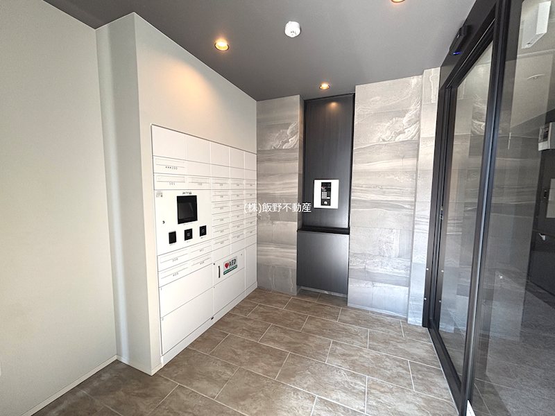 エントランス　宅配ボックスがございます