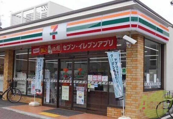 コンビニ　セブンイレブン尼崎立花町2丁目店（コンビニ）まで183m