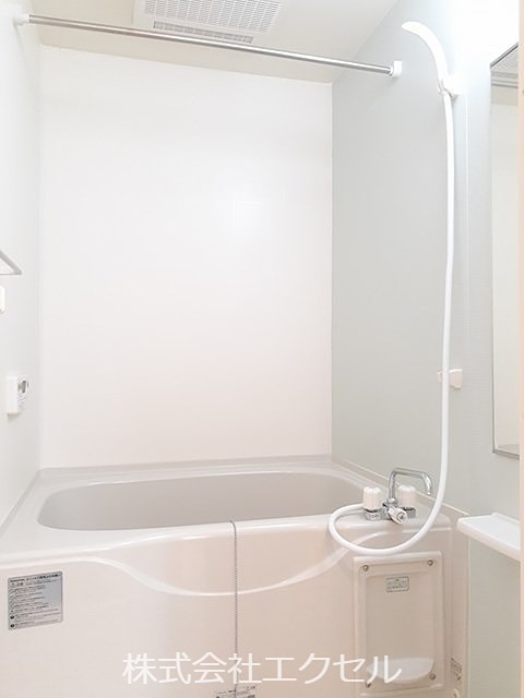 バス・シャワールーム　追い焚き機能付きです。