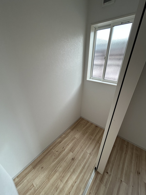 バルコニー　ランドリー１帖※１０１号室写真（完成前）