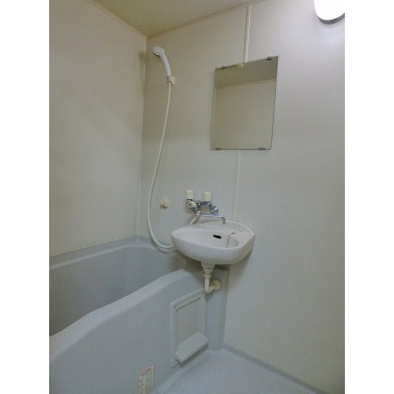 バス・シャワールーム　同部屋タイプ・現況優先