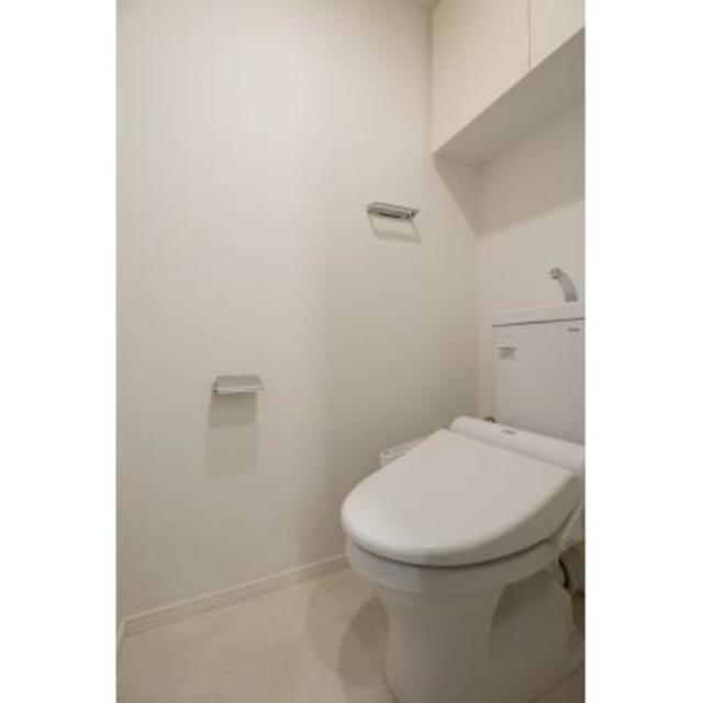 トイレ　※写真は同タイプ住戸です。