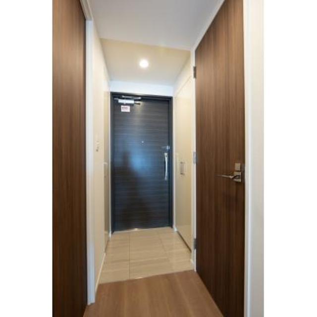 玄関　※写真は同タイプ住戸です。