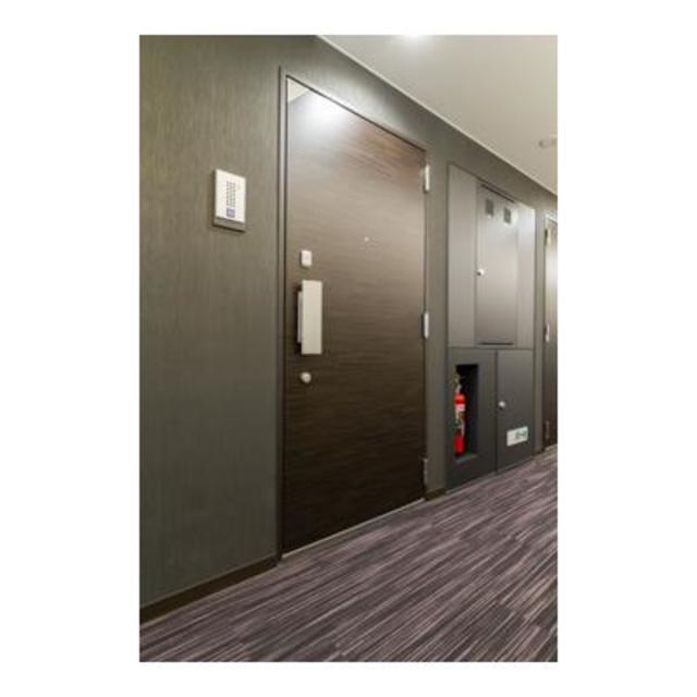 玄関　※写真は同タイプ住戸です。