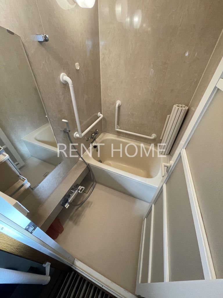 バス・シャワールーム　バルコニー