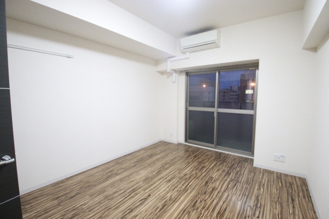 居室・リビング　※別部屋の参考写真のため、現状優先です。