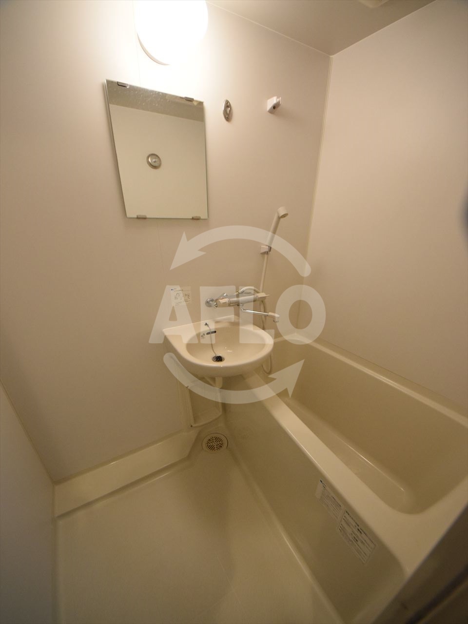 バス・シャワールーム　クラビス上町台　浴室