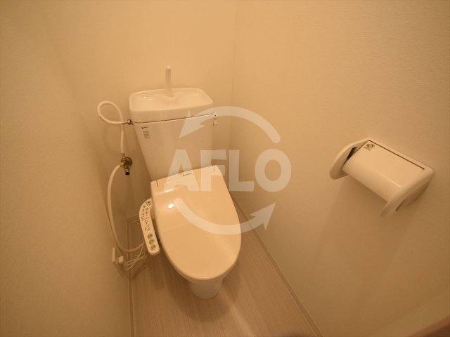 トイレ　クラビス上町台　温水洗浄便座