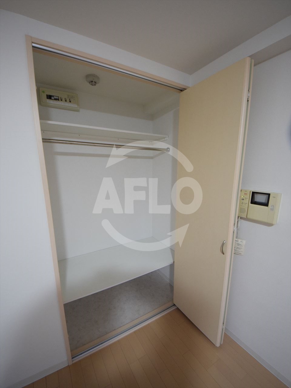 収納　クラビス上町台　クローゼット