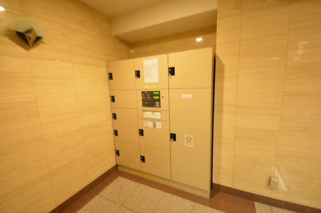 その他共有部分　グラマシー心斎橋東　宅配ボックス