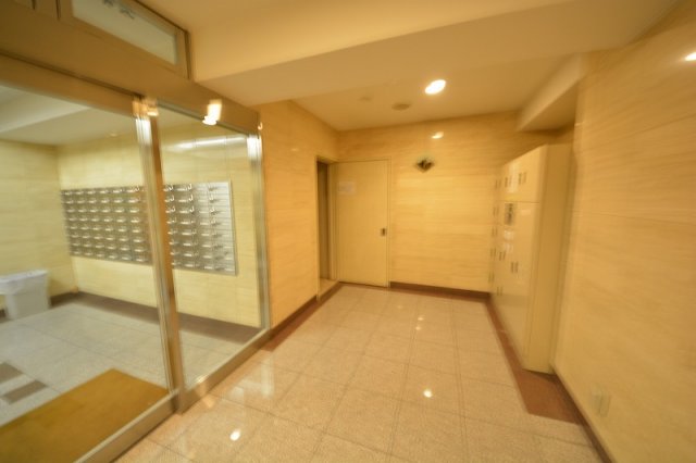 エントランス　グラマシー心斎橋東　エントランス