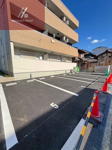 駐車場　車をお持ちの方に嬉しい駐車場付きの物件です